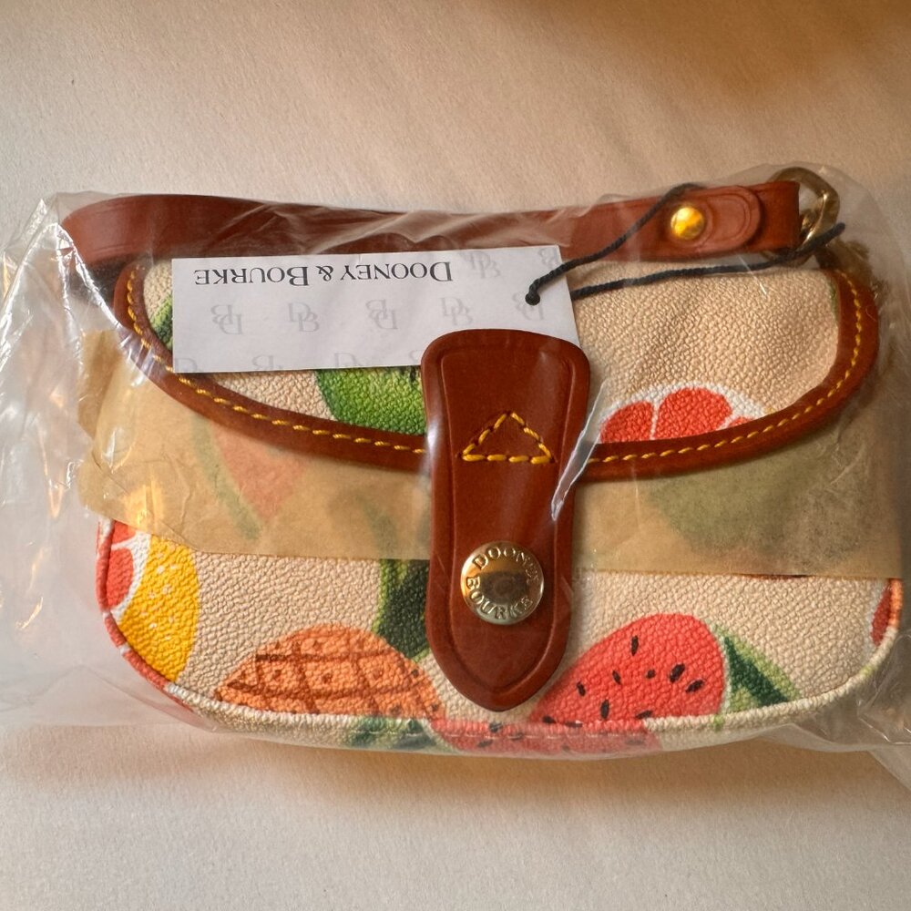Dooney & Bourke Ambrosia Wristlet Purse Vintage Pineapple Watermelon Kiwi